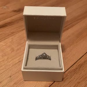 Pandora ring